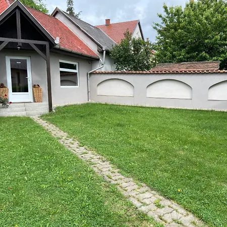 Hajdúhegy Apartman *